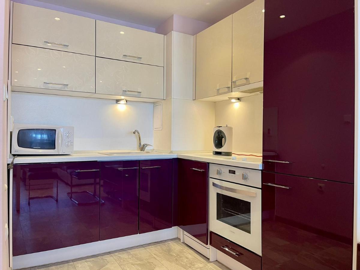 Апартамент Чаролит / Apartment Charoite Burgas Stad Buitenkant foto