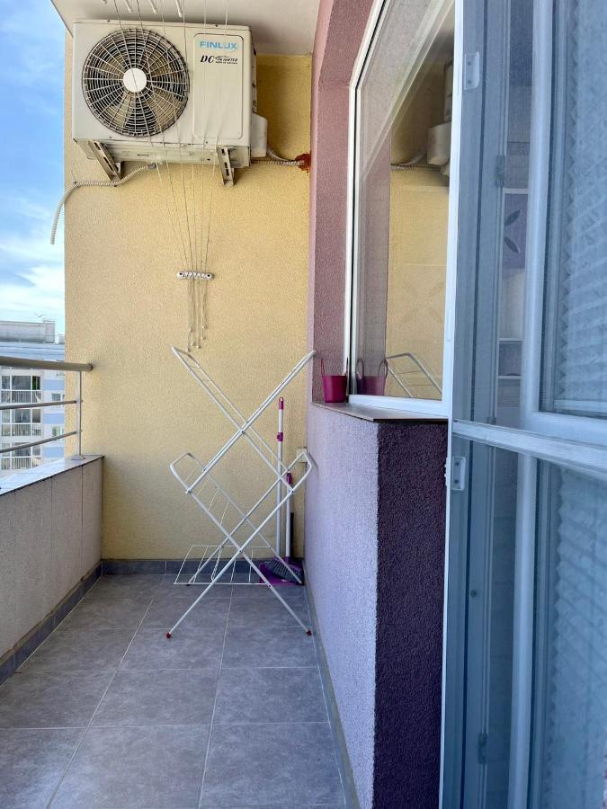 Апартамент Чаролит / Apartment Charoite Burgas Stad Buitenkant foto